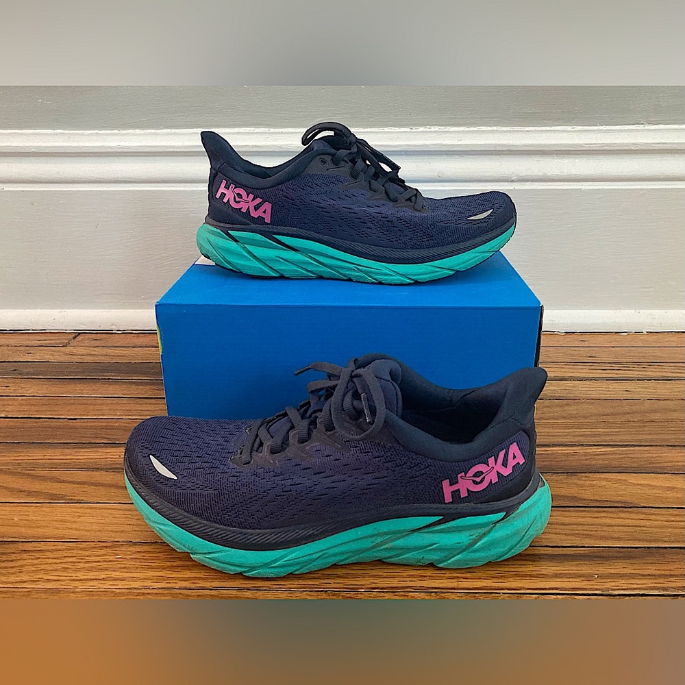 Hoka Shoes, hardly worn, comes with box.